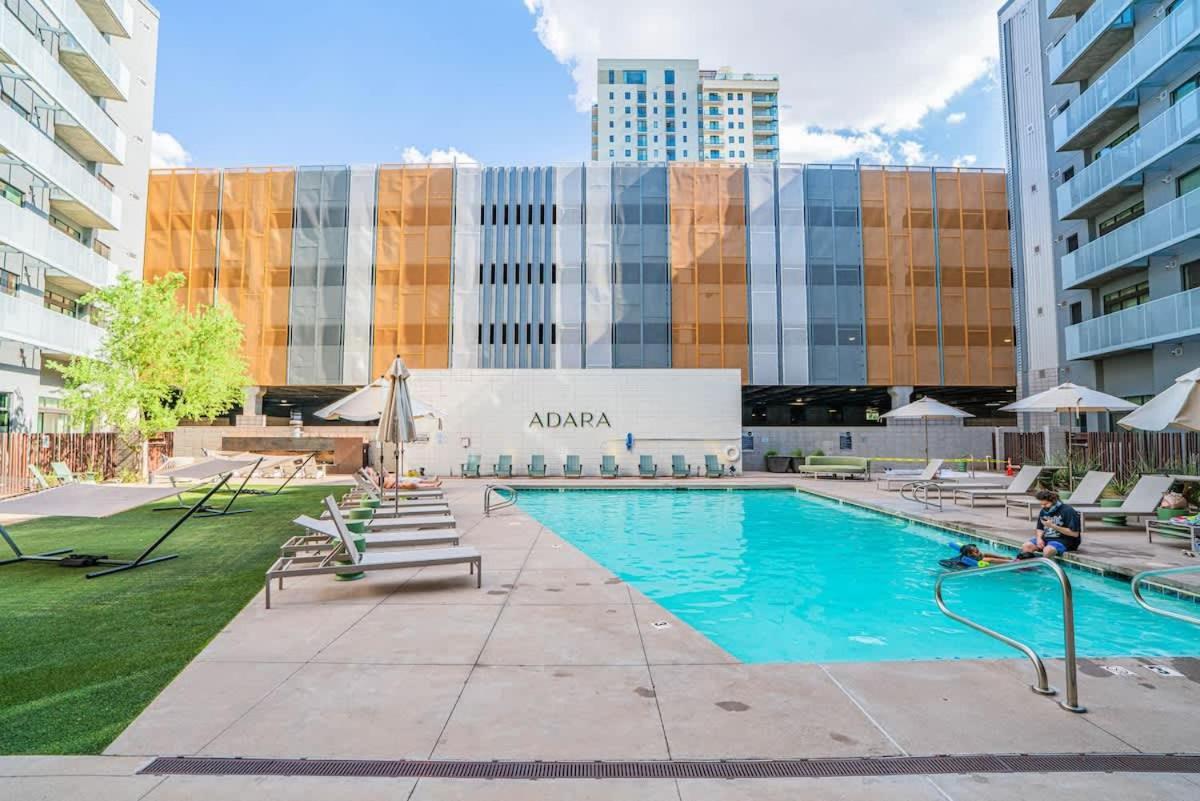 Detailed 2bd - Dt- Gym, Pool, Parking Sleep8 Apartemen Phoenix